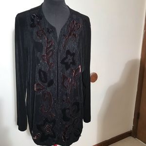 Chico’s Travelers Jacket Size 3 black embroidered